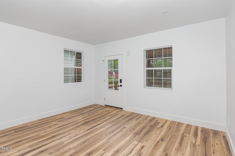 15 Saint Augustine Ave, Raleigh, NC 27610
