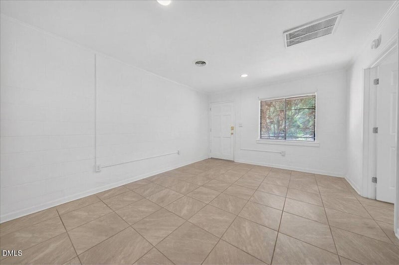 15 Shepherd Ln, Chapel Hill, NC 27514
