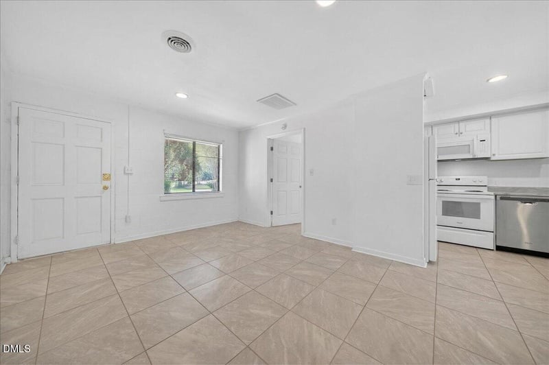 15 Shepherd Ln, Chapel Hill, NC 27514