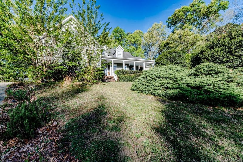 15 Supreme Dr, Lillington, NC 27546