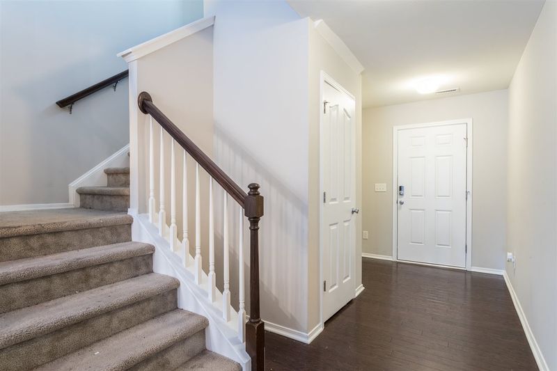 15 Tabernacle Ct, Durham, NC 27703