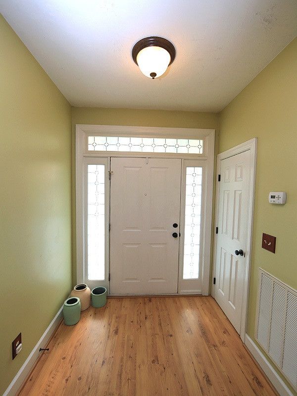 15 Vauxhall Ct, Youngsville, NC 27596
