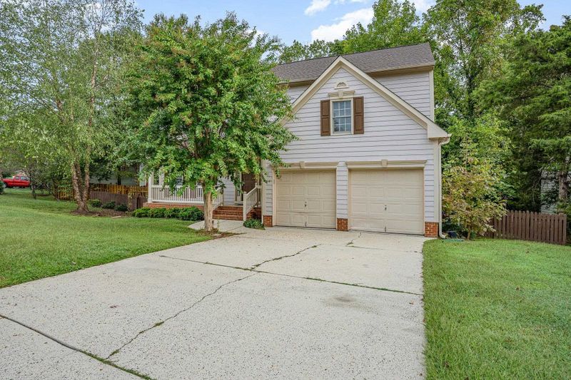 15 Vestrial Ln, Durham, NC 27703