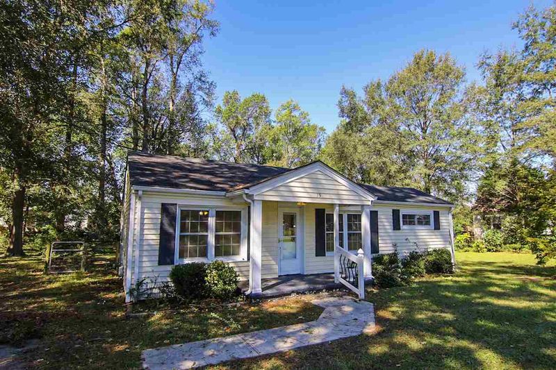 15 W Waddell Dr, Smithfield, NC 27577