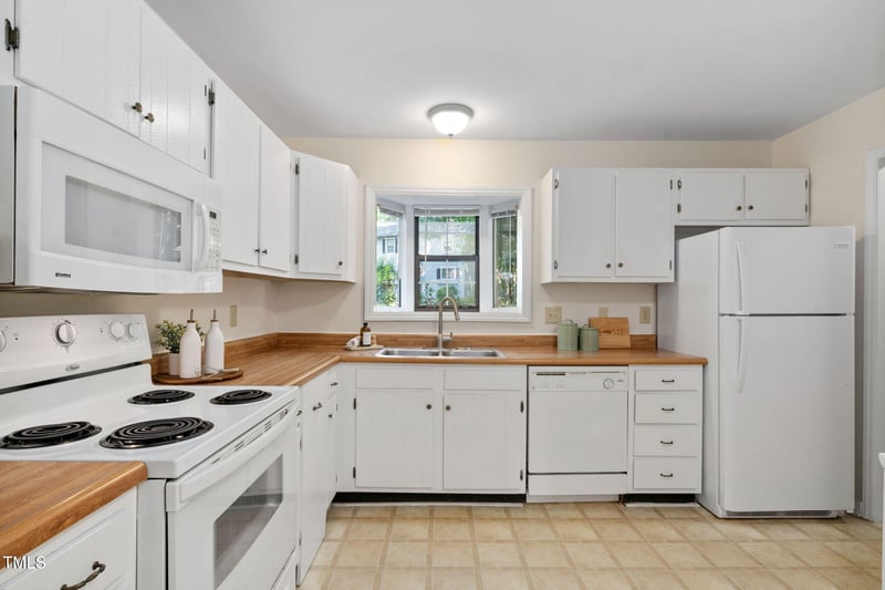 15 Willow Bridge Dr, Durham, NC 27707