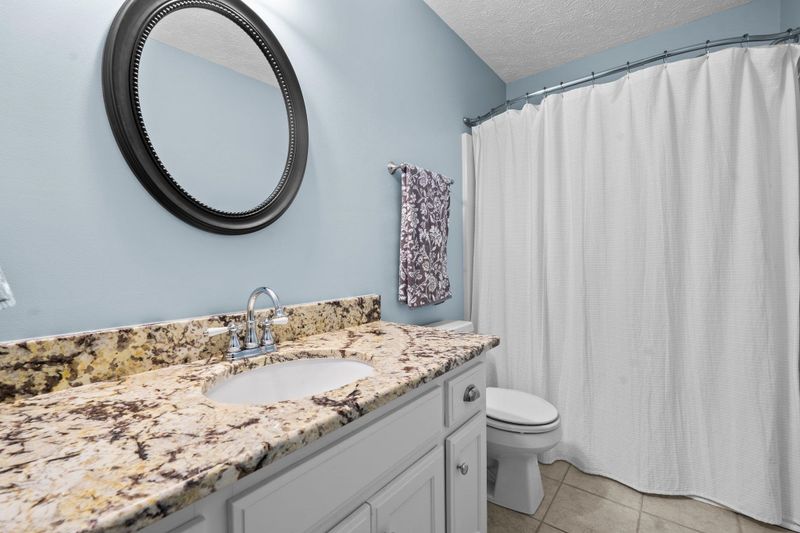15 Willow Pond Ct, Lillington, NC 27546