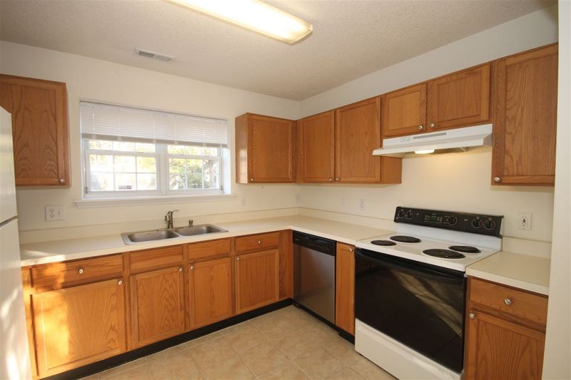 15 Wiltshire Pl, Durham, NC 27713
