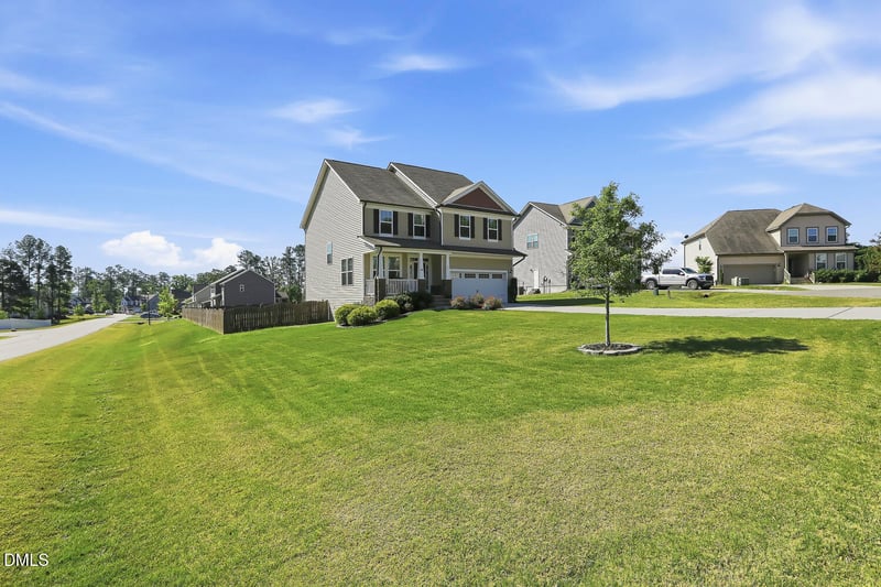 15 Windbrook Ct, Fuquay Varina, NC 27526