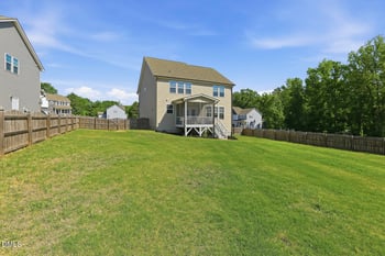 15 Windbrook Ct, Fuquay Varina, NC 27526