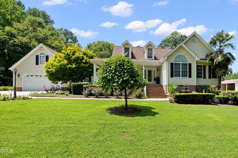 15 Winter Woods Dr, Louisburg, NC 27549