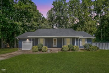 150 Bienville Dr, Fayetteville, NC 28311
