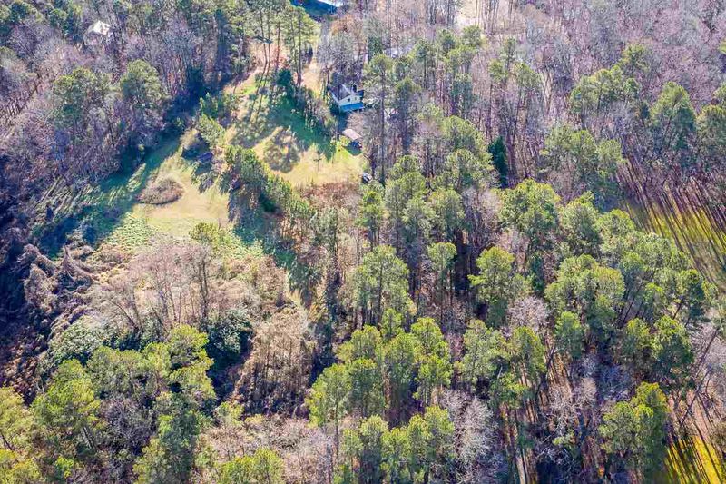 150 Cole Dr, Chapel Hill, NC 27517