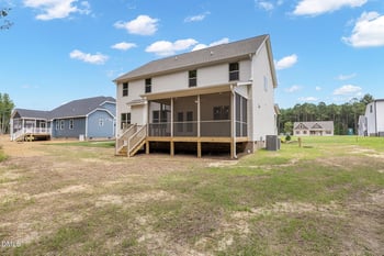 150 Freedom Ridge Dr, Smithfield, NC 27577