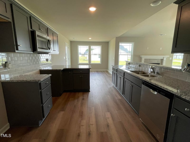 150 Grace Ridge Ct, Benson, NC 27504