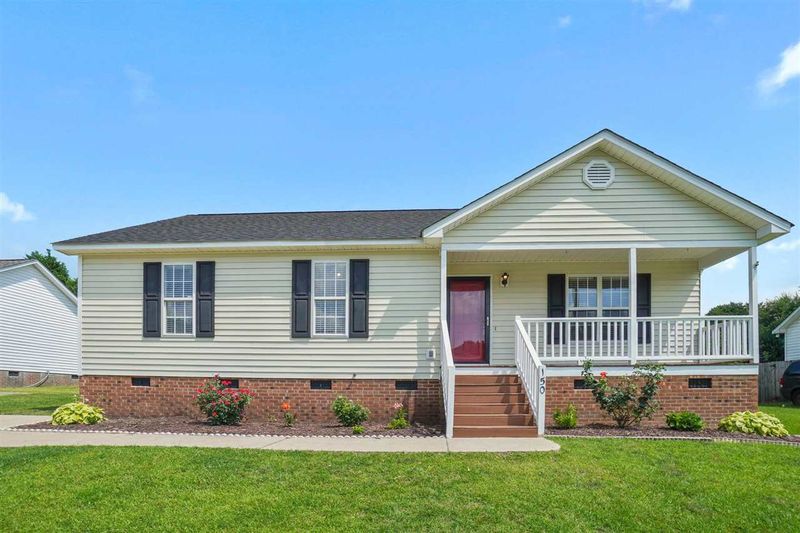 150 Hawthorn Dr, Clayton, NC 27520