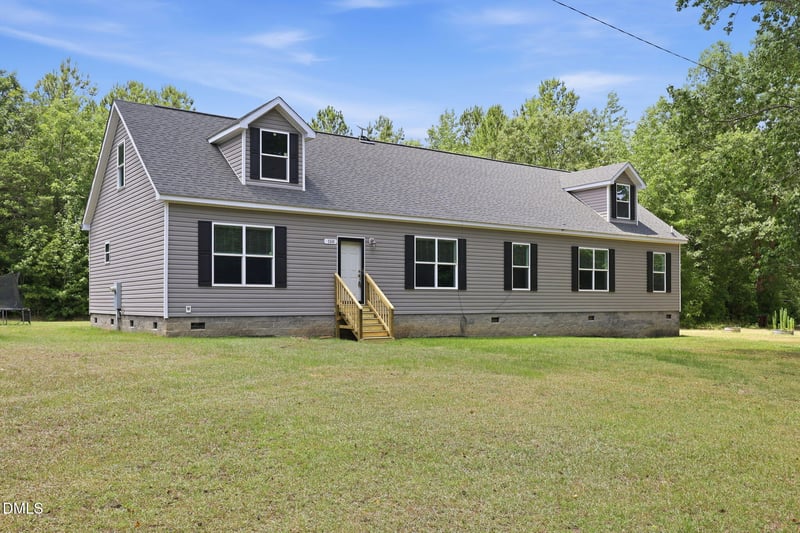 150 Horton Cir, Lillington, NC 27546