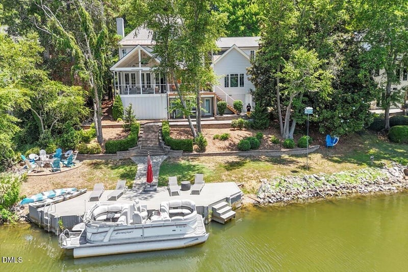 150 Lochwood W Dr, Cary, NC 27518