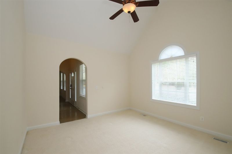 150 Marlowe Dr, Youngsville, NC 27596