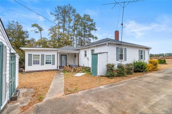 150 Old Vander Rd, Fayetteville, NC 28312