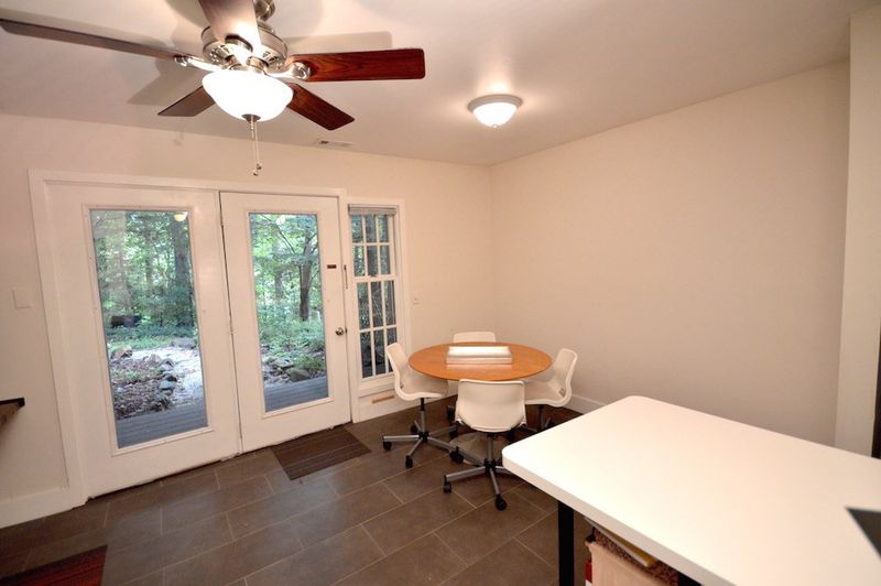 150 Ridge Trl, Chapel Hill, NC 27516