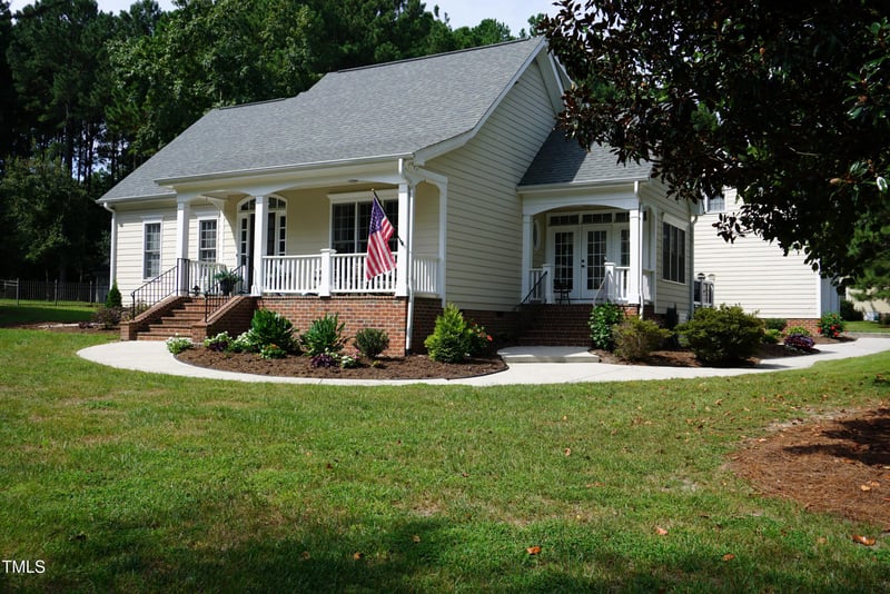 150 River Watch Ln, Youngsville, NC 27596