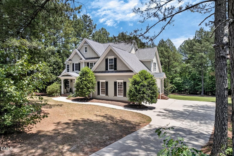 150 Rivers Edge Dr, Youngsville, NC 27596
