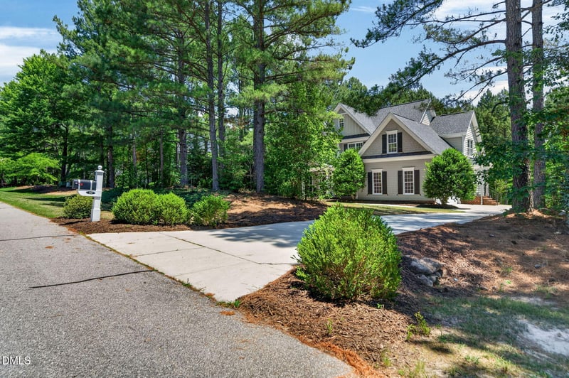 150 Rivers Edge Dr, Youngsville, NC 27596