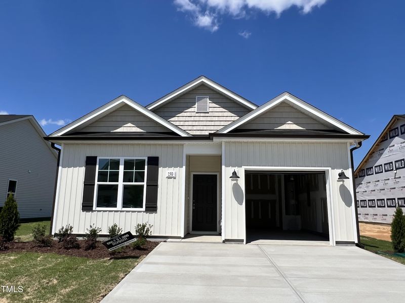 150 W Saltgrass Ln, Smithfield, NC 27577