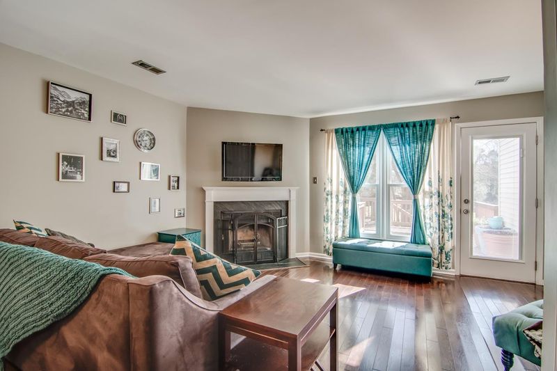 150 St Andrews Ln, Chapel Hill, NC 27517