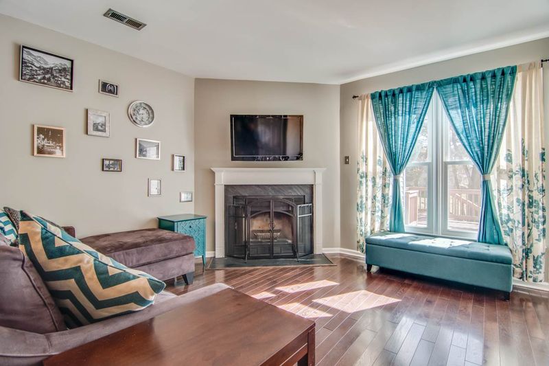 150 St Andrews Ln, Chapel Hill, NC 27517