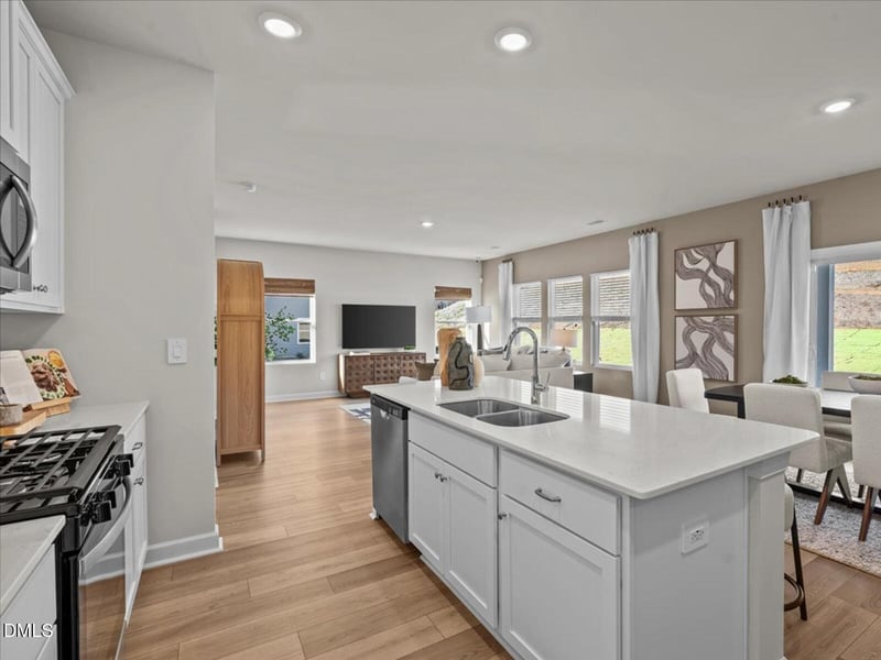 150 Thistle Patch Pl, Angier, NC 27501