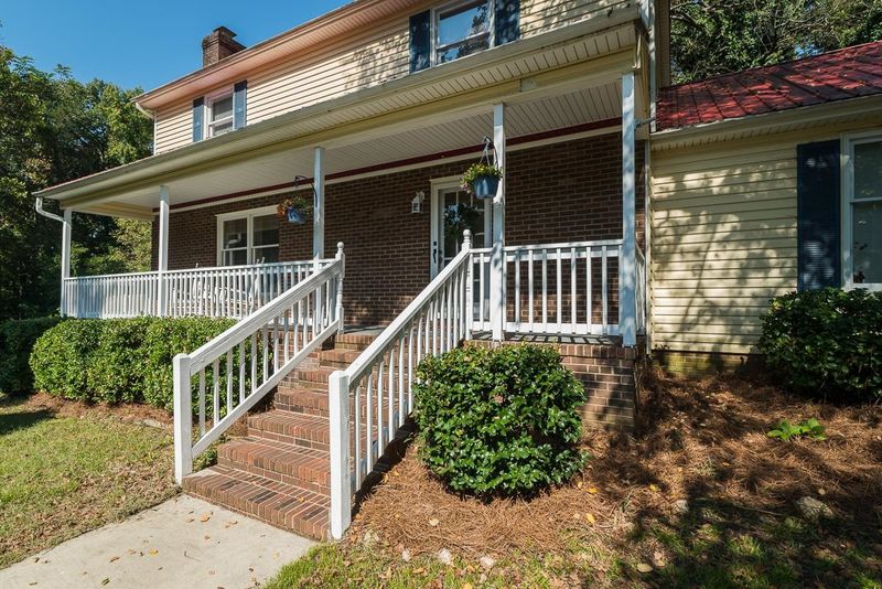 1500 Bentwood Dr, Graham, NC 27253