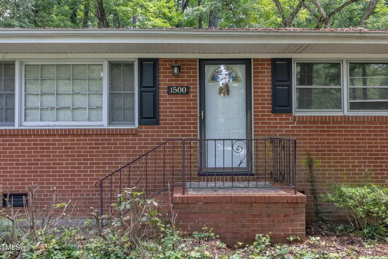 1500 Lakeside Dr, Garner, NC 27529
