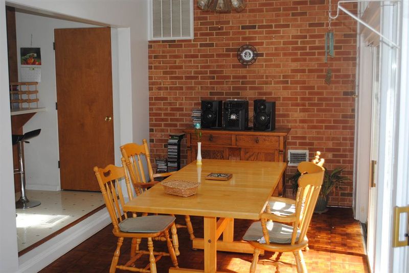 1500 Michaux Rd, Chapel Hill, NC 27514