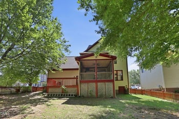1500 Town Home Dr, Apex, NC 27502