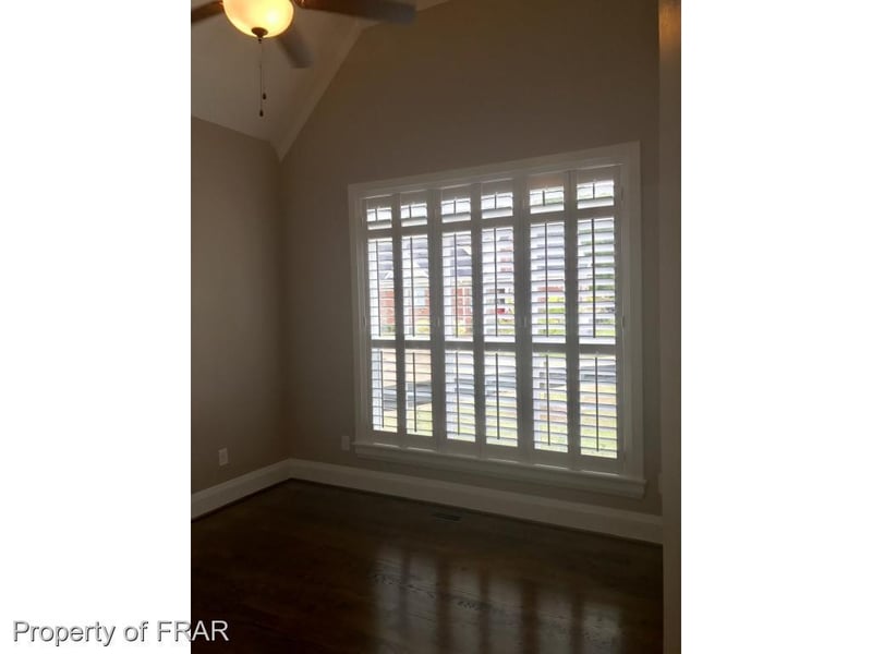 1500 Tullamore Ln, Fayetteville, NC 28301