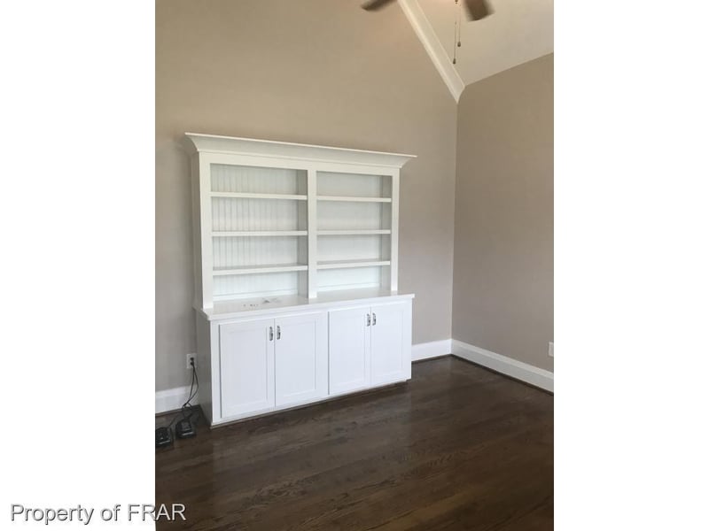 1500 Tullamore Ln, Fayetteville, NC 28301
