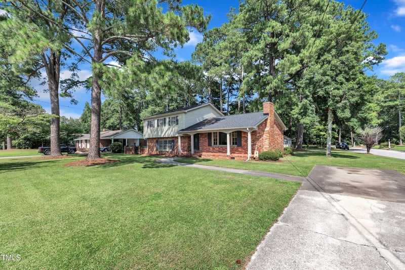 1500 Wellons Ave, Dunn, NC 28334