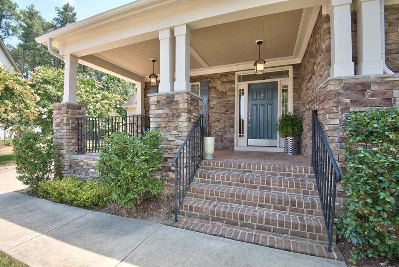 15005 Barnhardt Ct, Chapel Hill, NC 27517