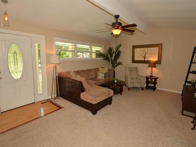 1501 Beechwood Dr, Raleigh, NC 27609