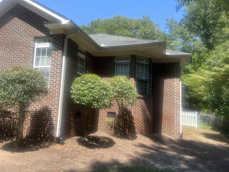 1501 E Davie St, Raleigh, NC 27610