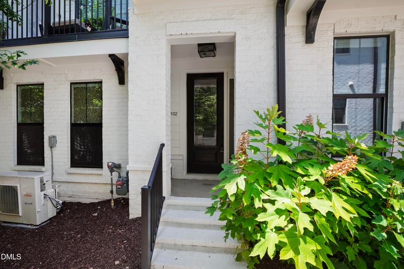 1501 Draper View Loop #102, Raleigh, NC 27608