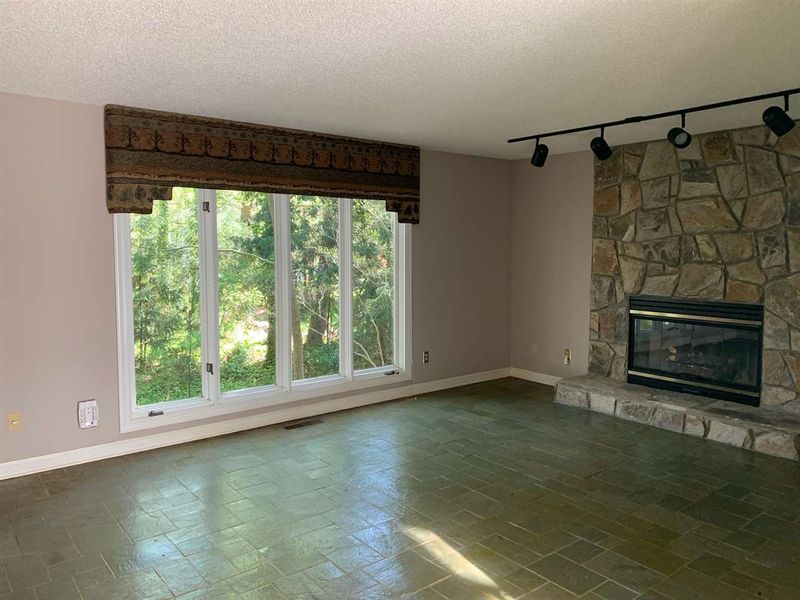 1501 Pecore Pl, Raleigh, NC 27615