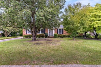 1501 Skycrest Dr, Fayetteville, NC 28304
