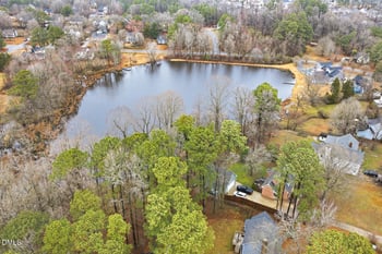 1501 Twin Lake Dr, Holly Springs, NC 27540