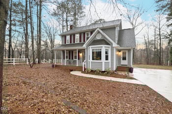 1501 Twin Lake Dr, Holly Springs, NC 27540