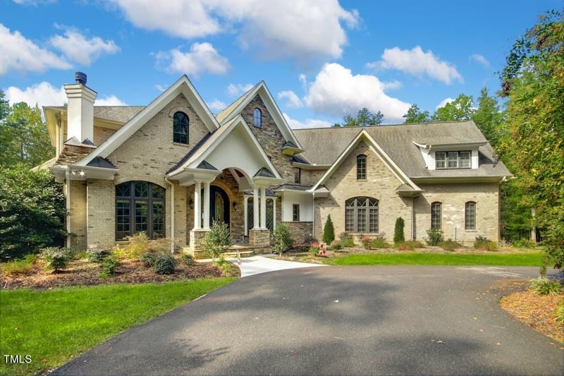1501 Valley Creek Dr, Hillsborough, NC 27278