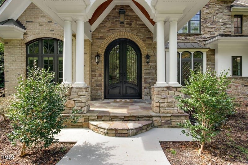 1501 Valley Creek Dr, Hillsborough, NC 27278
