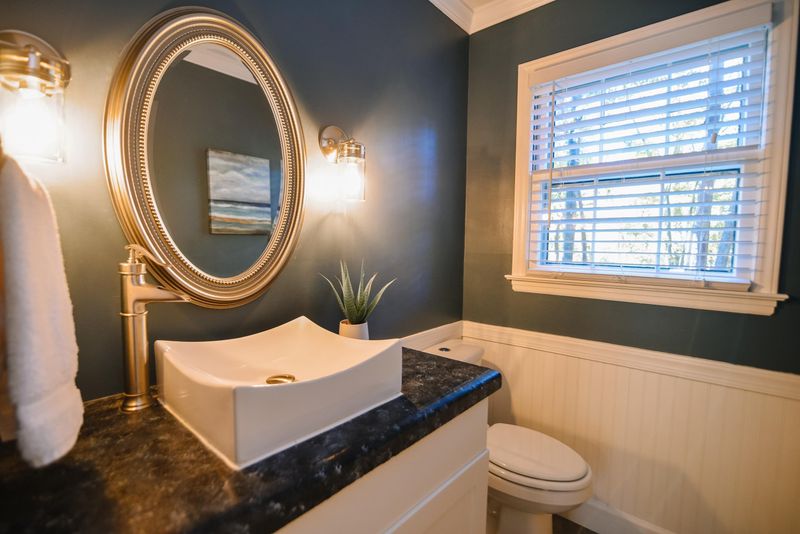 1501 Windbur Pl, Raleigh, NC 27609