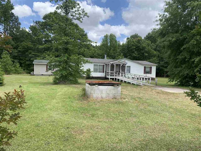 1502 Brinkley Rd, Dunn, NC 28334
